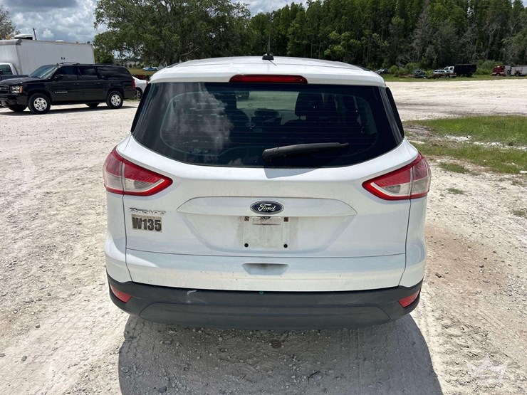 2016-ford-escape-image-19