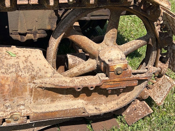 caterpillar-2-ton-image-22