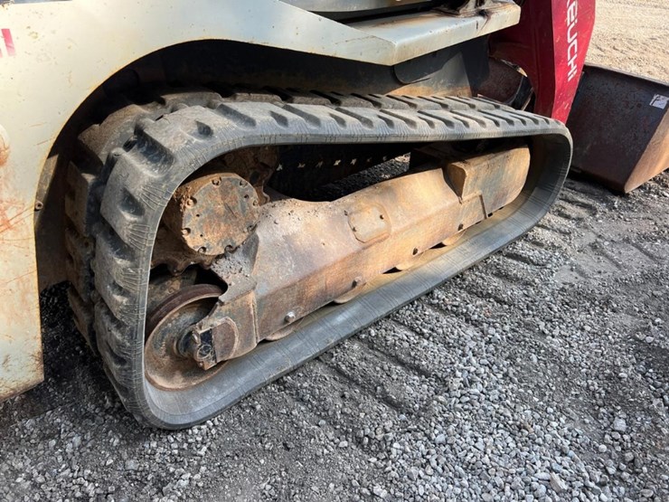 2016-takeuchi-tl10v2-image-16