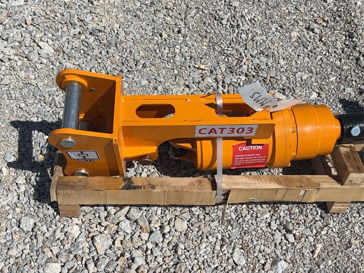 giyi-hydraulic-earth-auger-attachment-for-cat-303-image-10