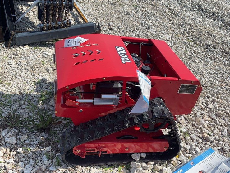 sdlool-sl800-remote-control-crawler-lawn-mower-image-5