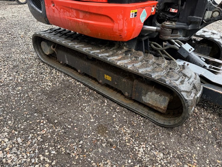 2019-kubota-kx040-image-11