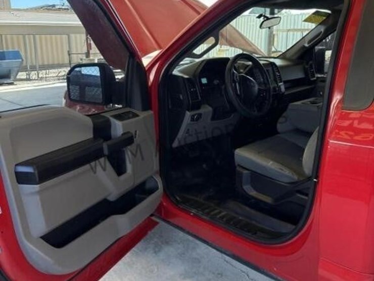 2016-ford-f150-image-23