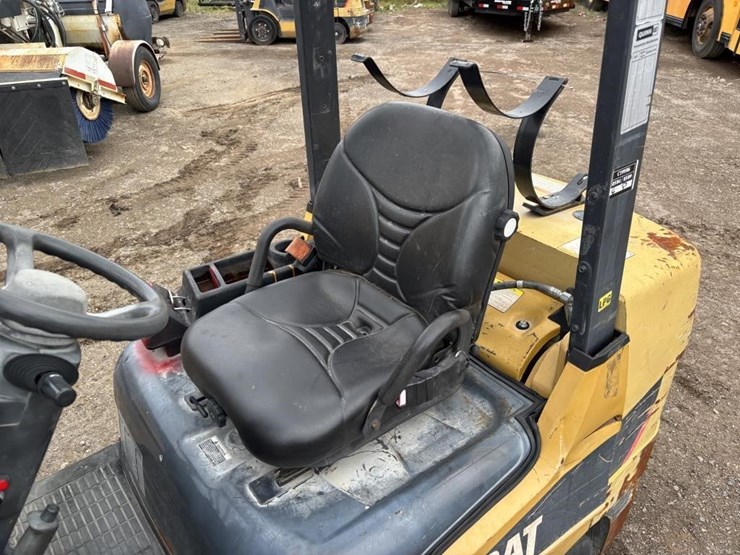 2016-caterpillar-2c6000-image-16