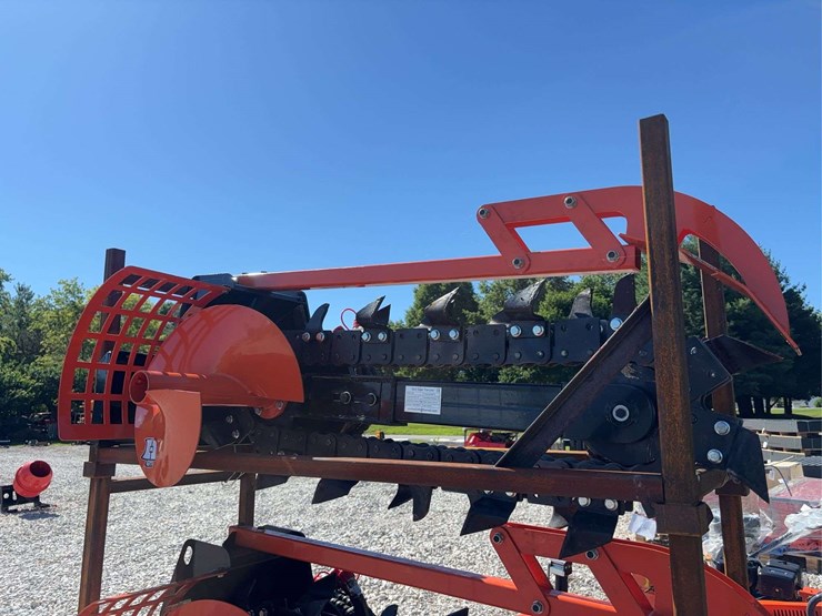 skid-steer-trencher-attachment-model-d39-image-1