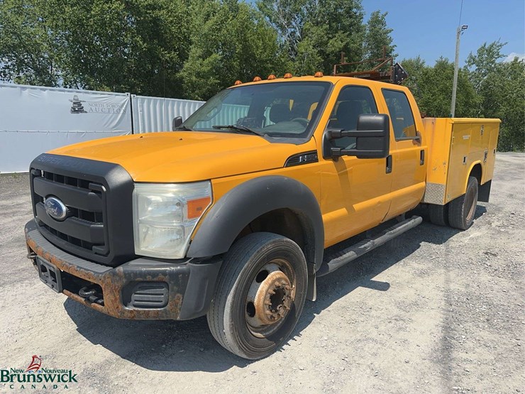 2012-ford-f550-xl-image-1