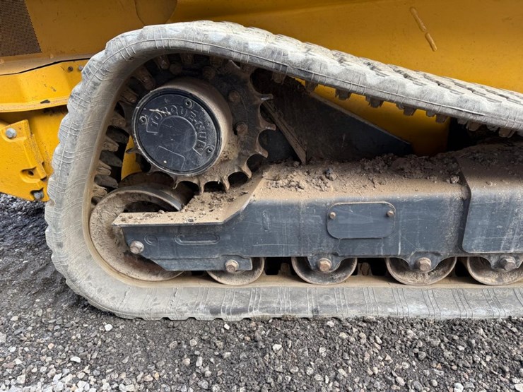 2021-deere-325g-image-13