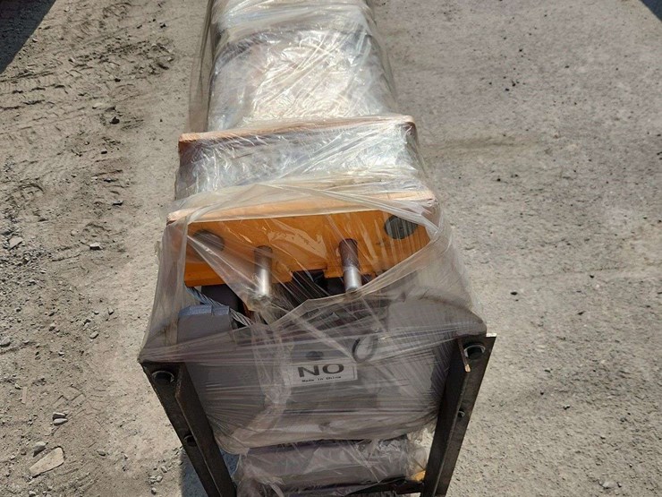 10000lbs-two-post-automotive-lift-image-2