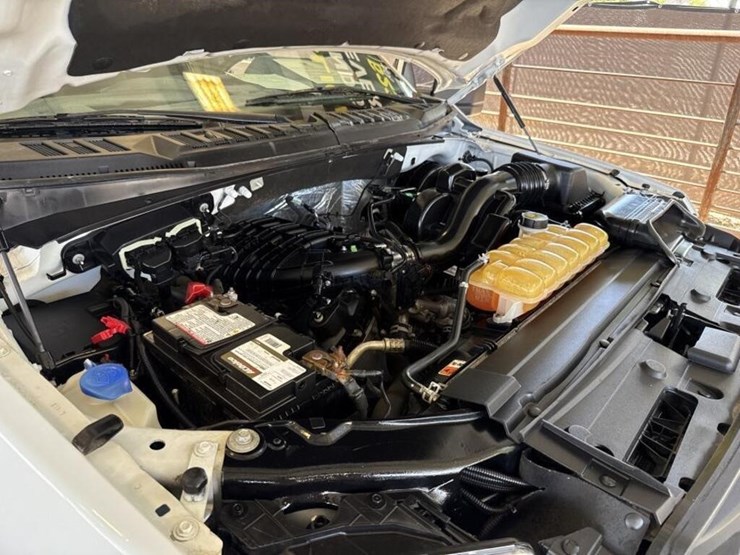 2016-ford-f150-image-14