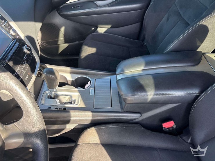 2016-nissan-murano-image-11