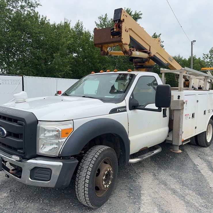 2013 FORD F550 XL