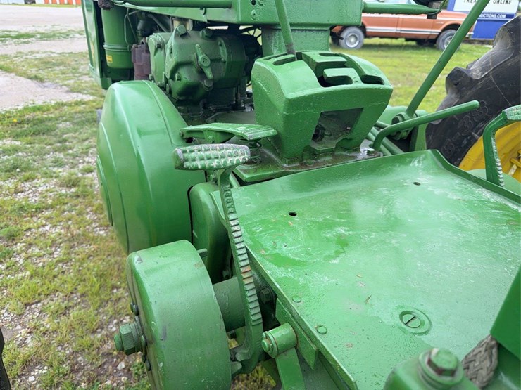 john-deere-60-image-38