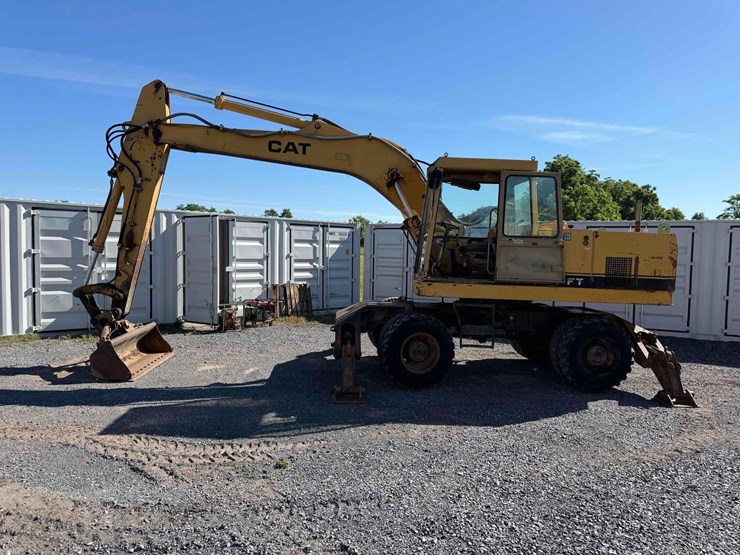 caterpillar-214b-ft-image-2