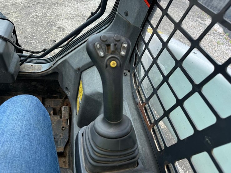 2022-bobcat-t66-image-21