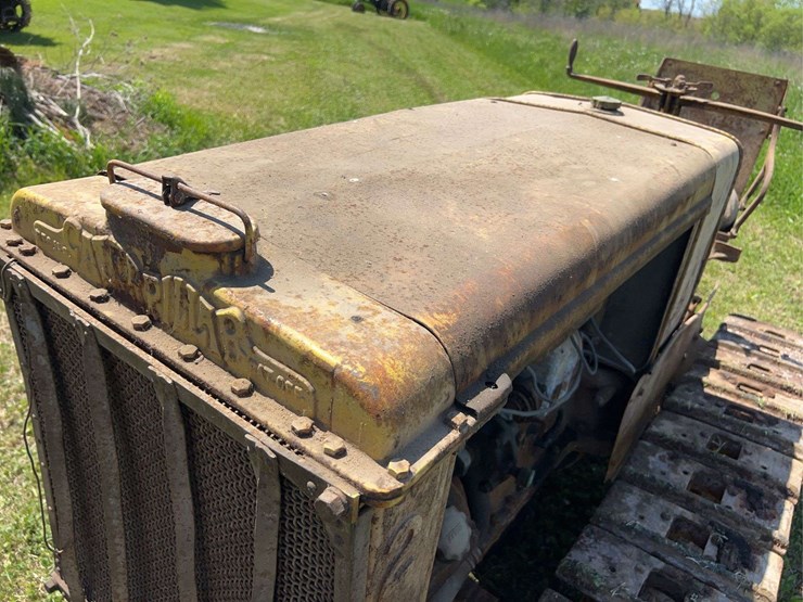 caterpillar-2-ton-image-11