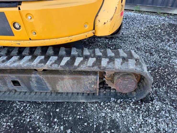 2015-deere-35g-image-18