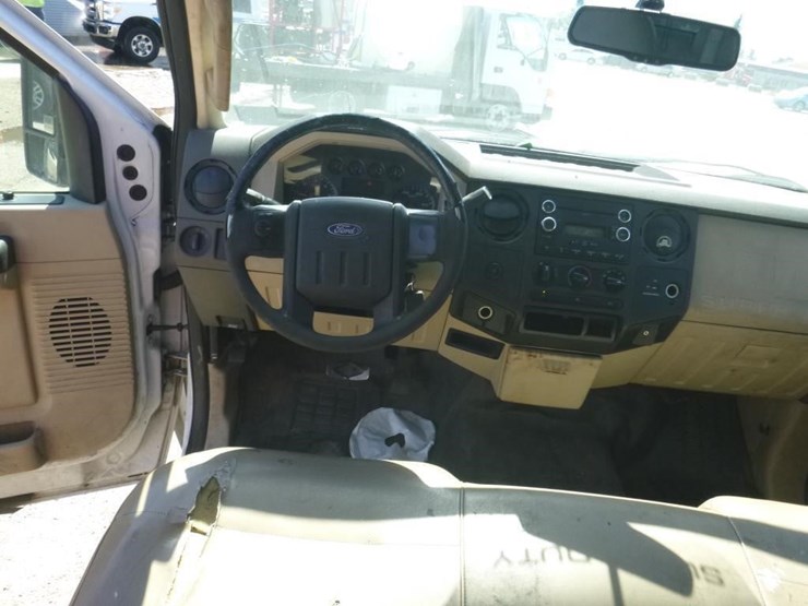 2010-ford-f250-image-7