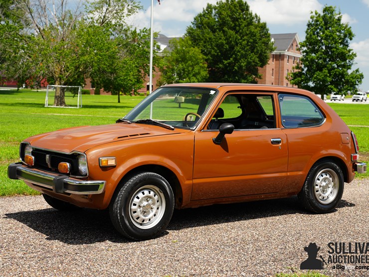 run-#230---1974-honda-civic-hatchback-image-1
