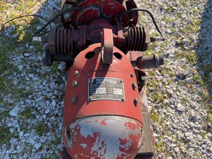 (2)-small-gas-generators-image-8