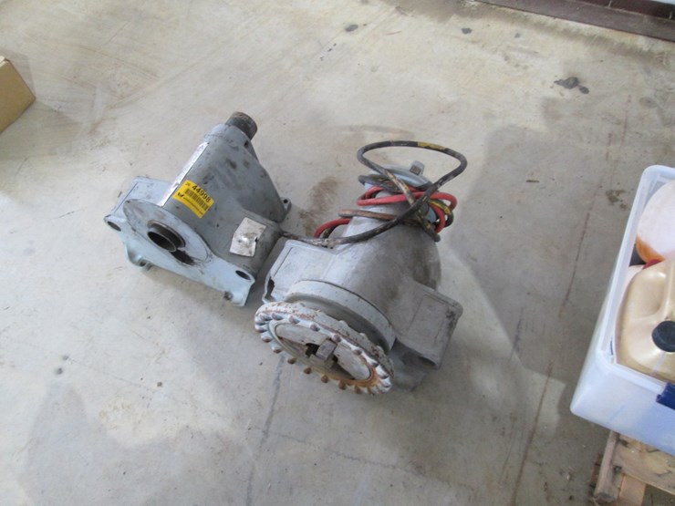 #44998-•-lot-of-(2)-pipe-threader-inv#44998-image-1