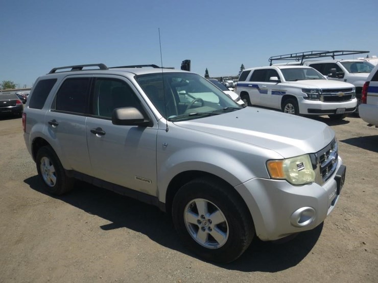 2008-ford-escape-image-2