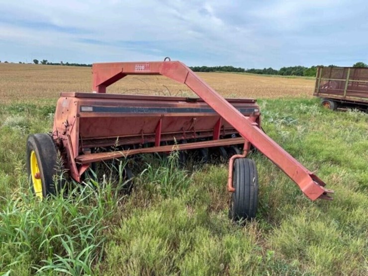 case-ih-5100-image-2