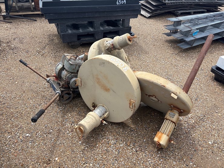 #79295-•-(3)-pnuematic-55-gallon-pumps-and-gas-auger-image-1