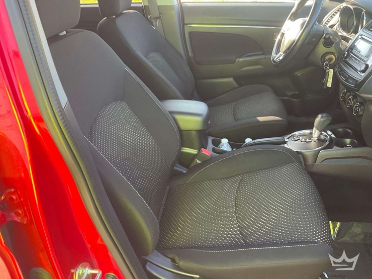 2016-mitsubishi-outlander-image-25