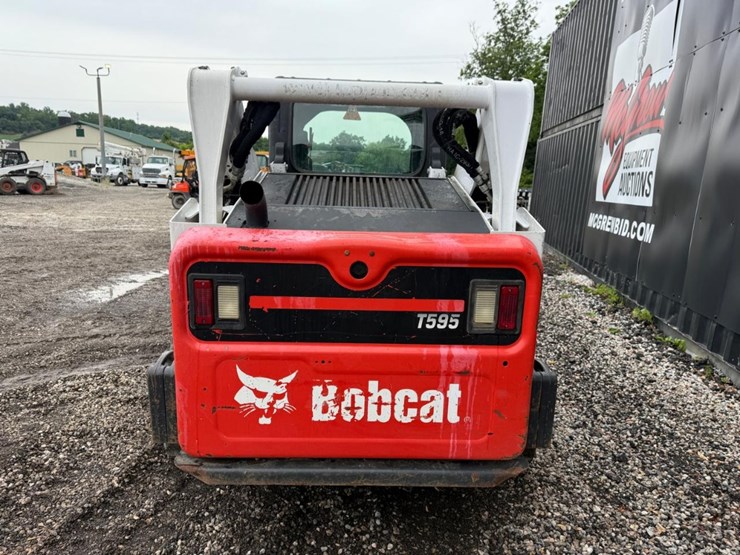2019-bobcat-t595-image-3