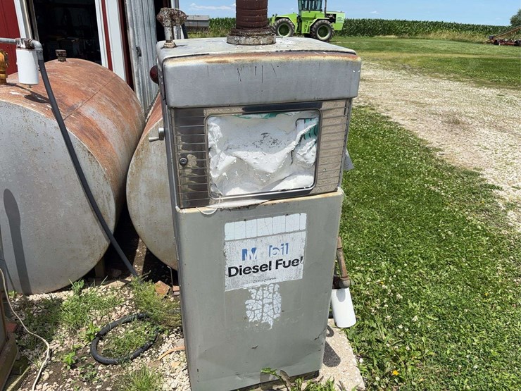 wayne-model-505-mobil-diesel-fuel-pump-image-1