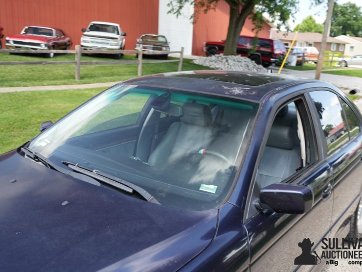 run-#228---2003-bmw-530i-sedan-image-11