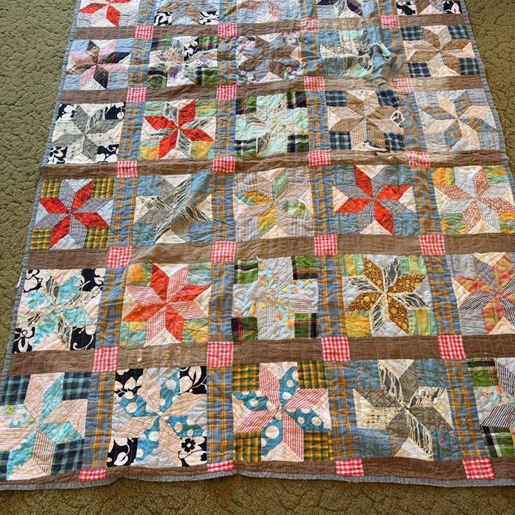 Multi-Pattern Patchwork Quilt with Star Motif