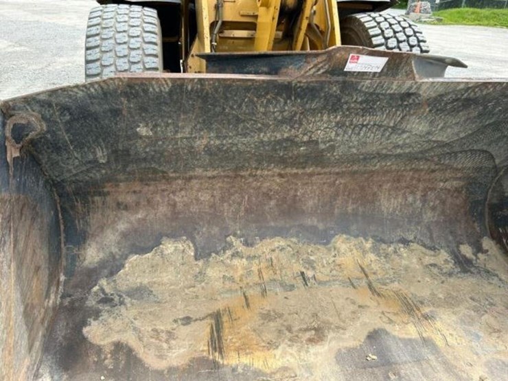 2016-caterpillar-938k-image-65