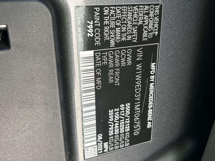 2021-mercedes-benz-sprinter-4500-image-5