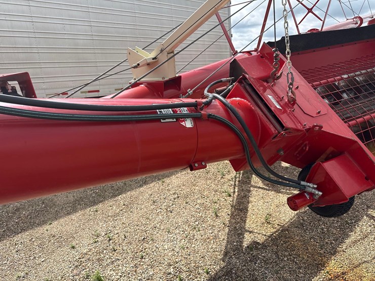 buhler-farm-king-1370-image-7