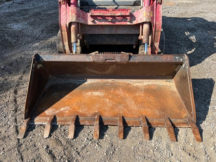 2016-takeuchi-tl10v2-image-12