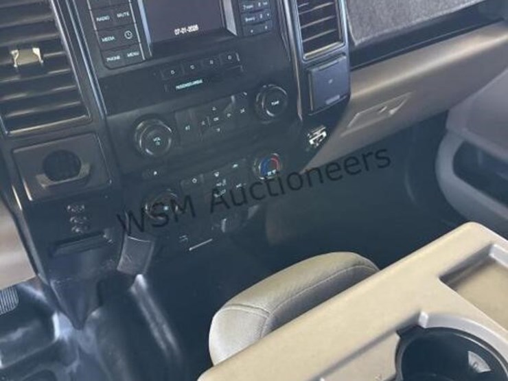 2016-ford-f150-image-21