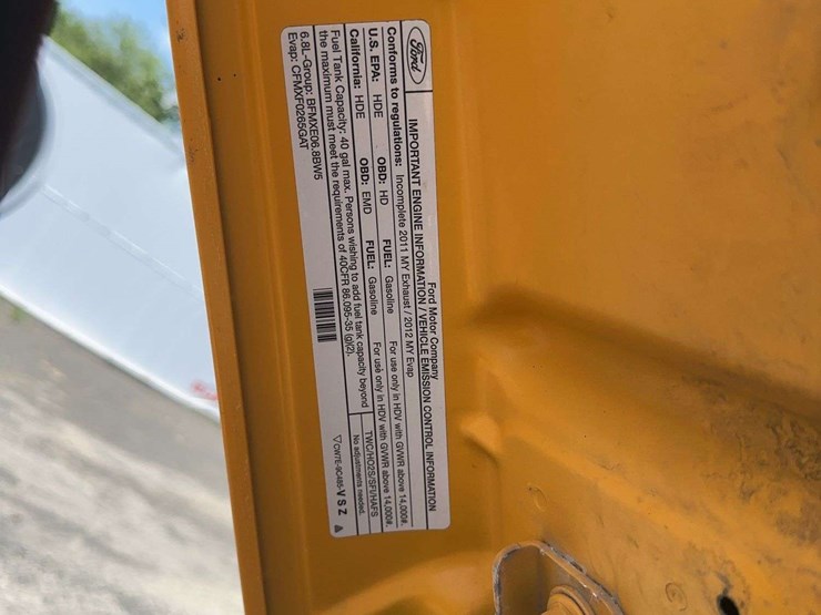 2012-ford-f550-xl-image-24