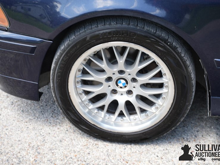 run-#228---2003-bmw-530i-sedan-image-13