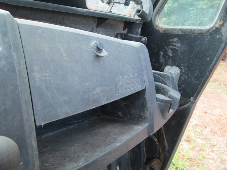 club-car-carryall-1700-image-24
