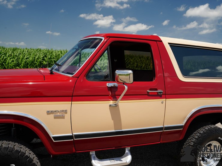 1986-ford-bronco-image-16