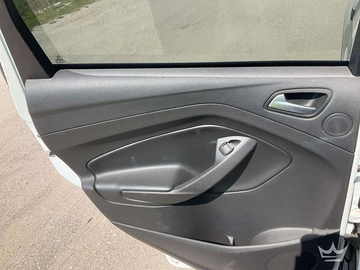 2017-ford-escape-image-23