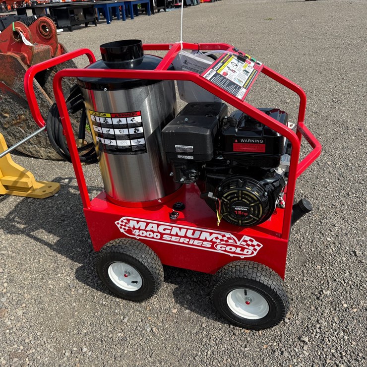 #33 • MAGNUM 4000 SERIES HEATED PRESSURE WASHER