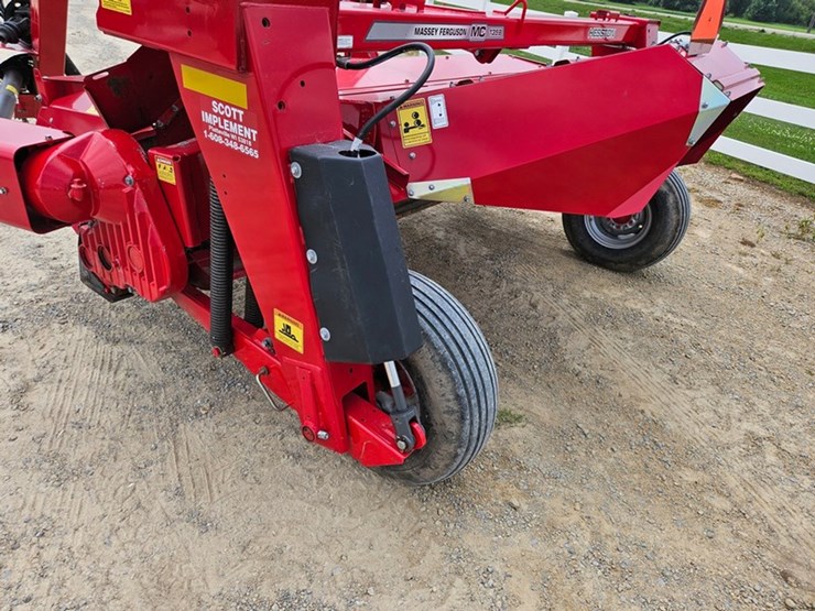 massey-ferguson-1359-image-34