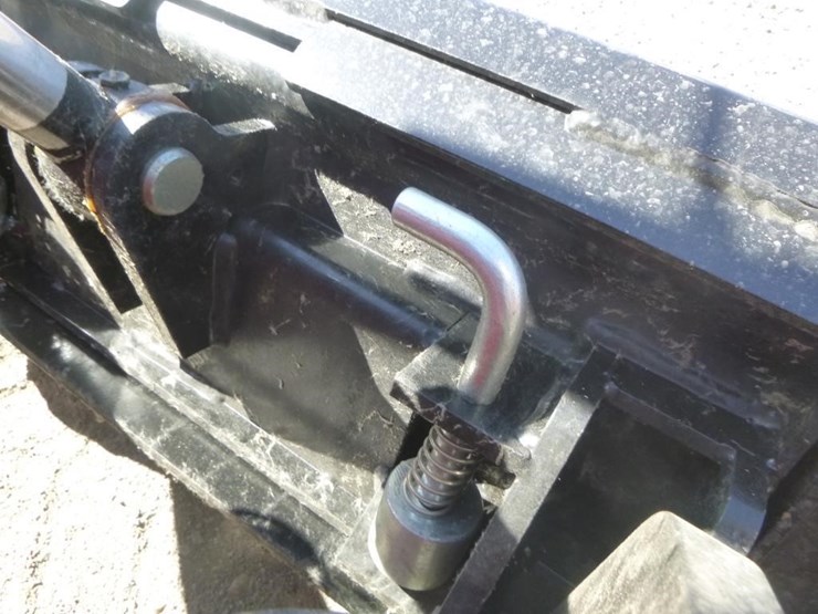 2026-sdlool-323tz-skid-steer-loader-image-9