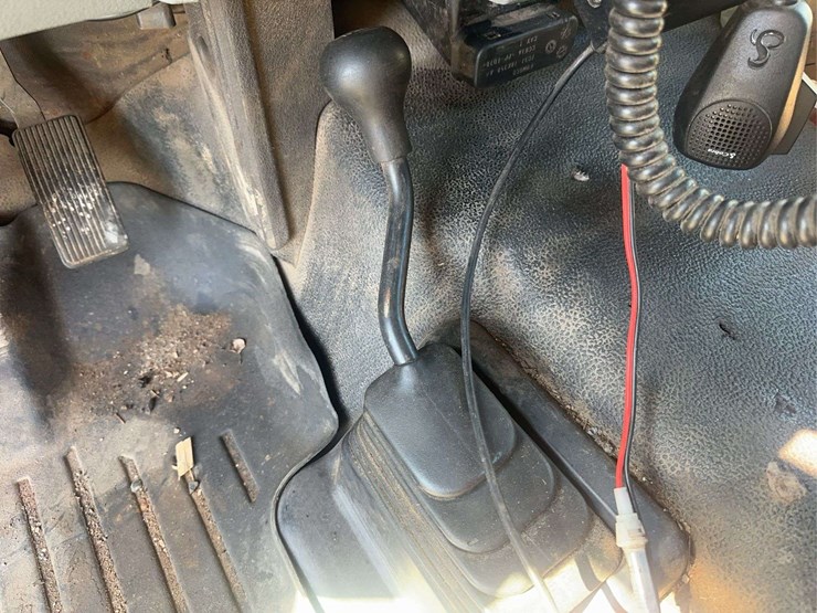 2012-ford-f550-image-27