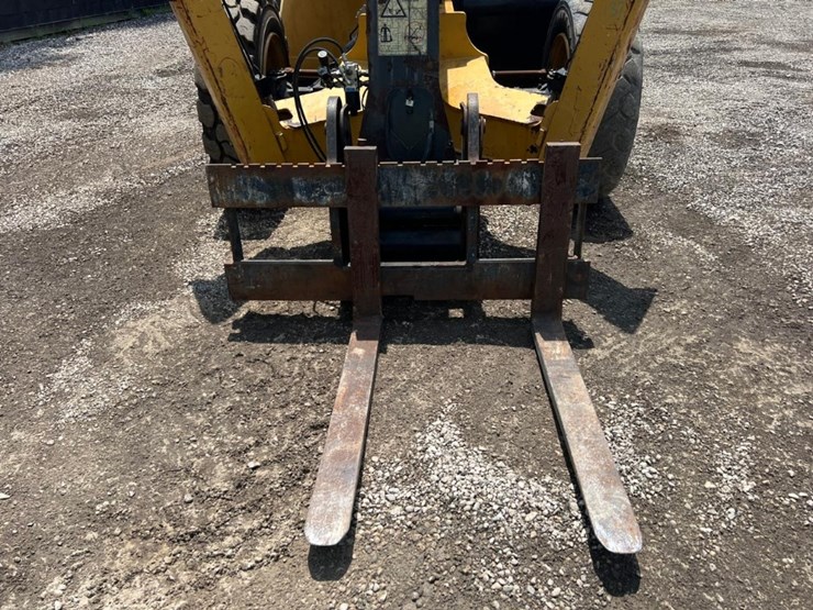 caterpillar-tl642c-image-10