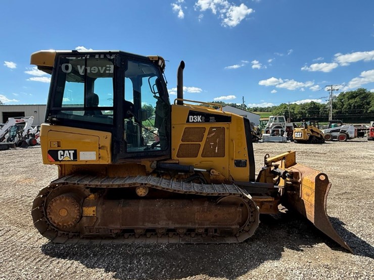 caterpillar-d3k-xl-image-5