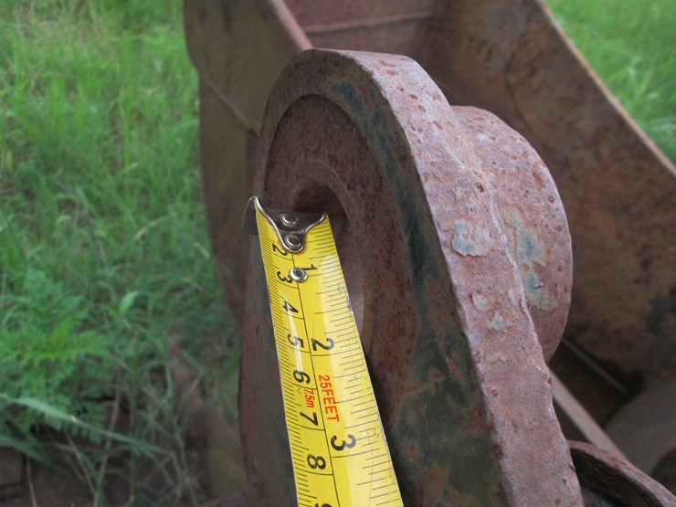 caterpillar-16-image-5