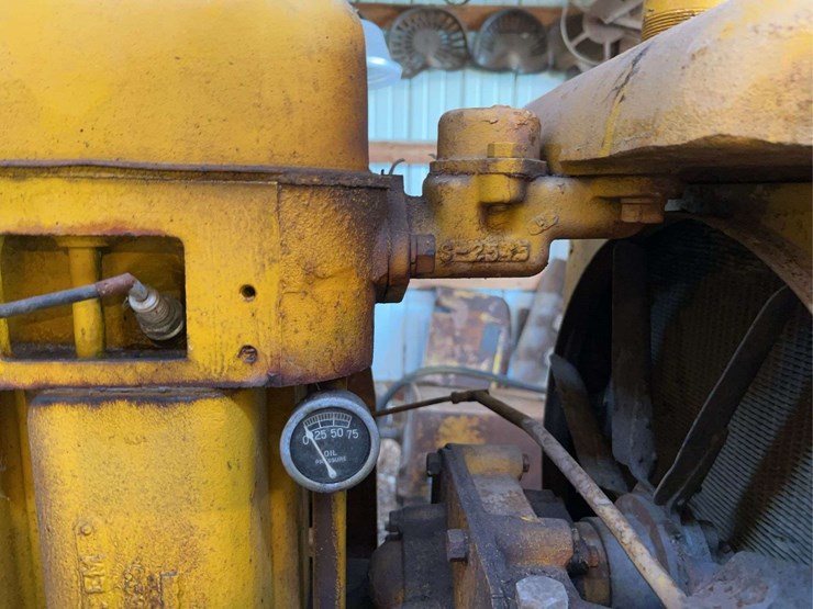 caterpillar-thirty-image-11